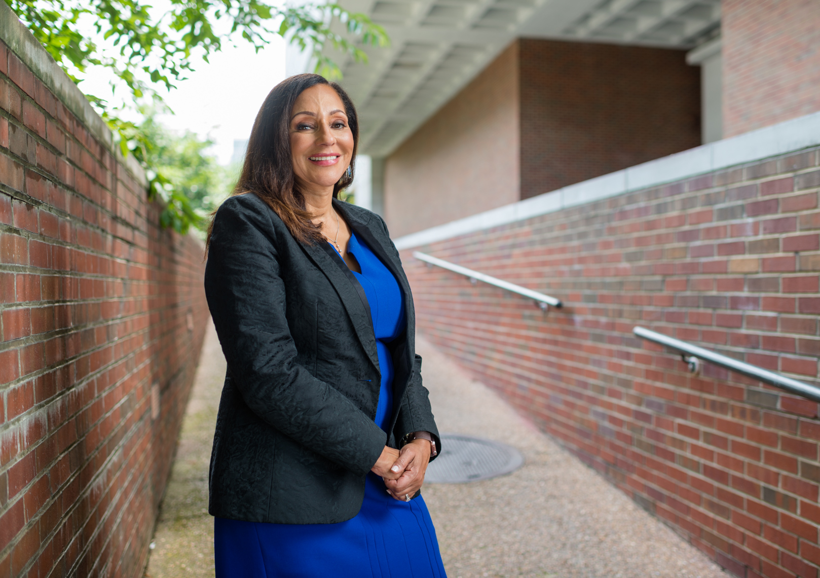 Portrait of Dr. Veronica Mallett, Dean of Maharry Medical School in Nashville, Tennessee, for Barnard College. Alumni magazine, medical, doctor, science, college, African-American, black, women of color, woman of color, success, editorial portrait, environmental, campus, university, journalist, photographer